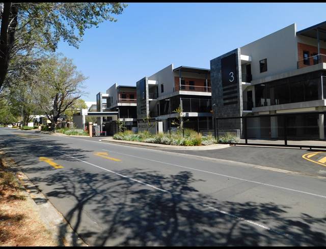 854M² OFFICE TO LET IN WAVERLEY